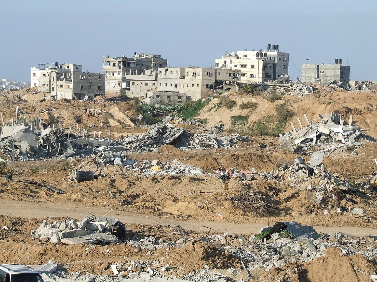 הריסות ומבנים שנפגעו בג׳באליה שבצפון רצועת עזה